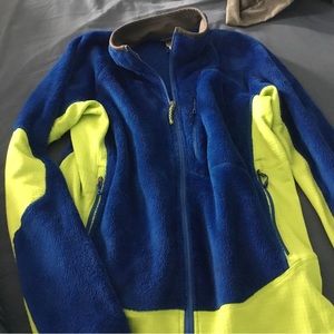 Patagonia mens r2 fleece jacket large
